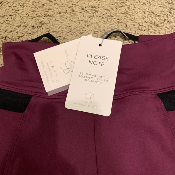 Bombshell Divine Leggings - Picture 10 of 12